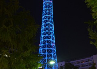 国連の創設70年を記念した各地のランドマークのライトアップ企画「Turn the World UN Blue」