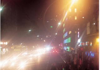 野口里佳氏による写真展「夜の星へ」が東京のキヤノンギャラリーSで開催