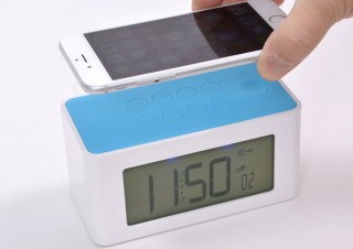 置くだけでスマホの音を増幅！「スマホ置くだけ多機能目覚まし時計スピーカー」発売
