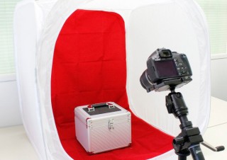 上海問屋、ネットオークション用などの写真を美しく仕上げられる折りたたみ式の撮影ボックスを発売