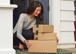 米Amazon、非プライムへのサービス低下?で顧客満足度トップ10から脱落