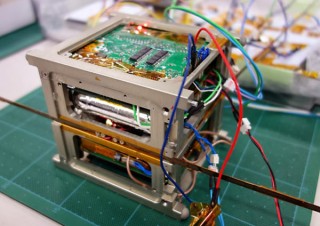 個人で衛星を作れる時代が到来！超小型衛星開発キット「ARTSAT KIT」が発売