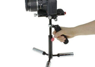 上海問屋、一眼レフの動画撮影に使える手ブレ防止ハンドスタビライザーを発売