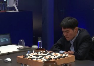 人工知能VSプロ棋士は4勝1敗で人工知能の勝ち! 様々な形に対応し成長するAI