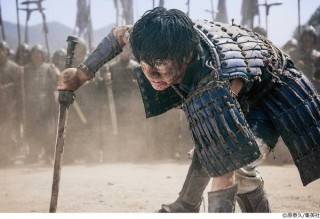 「キングダム」実写特別動画プロジェクトのティザーサイトがオープン、グラフィックを先行公開