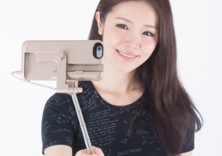 iPhoneケースと自撮り棒が一体化！「built-in自撮り棒ケース」が発売
