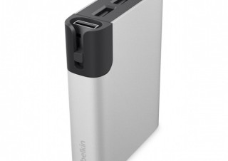 ベルキン、Lightningケーブルを収納できるモバイルバッテリーを発売