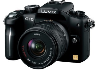 パナソニック、小型・軽量ボディを実現したデジタル一眼「LUMIX DMC-G10K」
