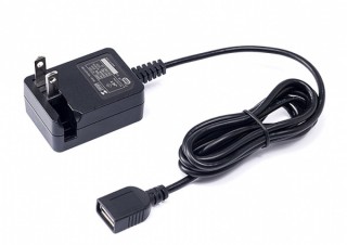 サンワ、1.5m延長ケーブル付きUSB充電器「700-AC013BK」を発売