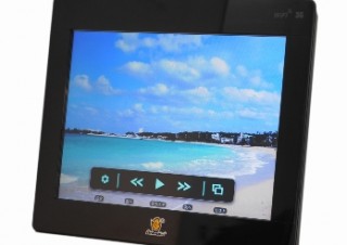 フリービット、iPhoneやAndroidとも連携する世界初のクラウドフォトフレーム