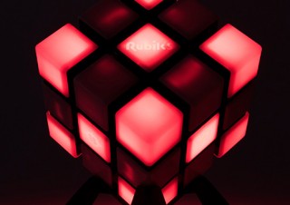 ジャイロセンサー搭載で従来のルービックキューブとは遊び方が異なる「ルービックスパーク」が登場