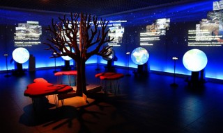 インタラクティブなデジタル地球儀が常設展示される「丸の内・触れる地球ミュージアム」がオープン