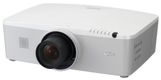 三洋電機、高解像度WUXGA対応プロジェクタ「LP-ZM5000」