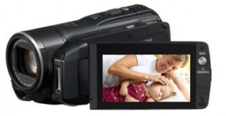 キヤノン、64GBフラッシュメモリー内蔵フルHDデジタルビデオカメラ「iVIS HF M32」