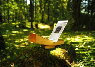 iPhoneに最適な電源不要の木製スピーカーボックス「スマートホルン」が発売