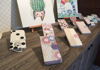 タイルメーカーの日東製陶所がタイル柄を生かしたスマートフォン用ケースの販売を開始