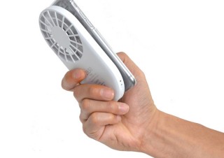 ポケモンGOに最適！サンコーがスマホ冷却ファン付きモバイルバッテリーを発売