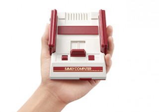 任天堂、30タイトルのゲームを収録した手の平サイズのファミコンを発売
