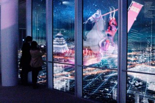 あべのハルカスの展望台にて真田幸村の合戦を夜景と映像のコラボで再現する「大坂 天空の陣」