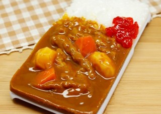 ヴィレヴァン、食品サンプルの職人が手作りしたリアルすぎる料理デザインのiPhoneケースを発売