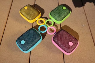 フロントフィールド、カラーリングが特徴的なDreamwave社のBluetoothスピーカー「Bubble Pods」