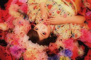 レトロモダンなコーディネートでの写真撮影が人気のフラッフィーユが「着物女子写真展」を開催
