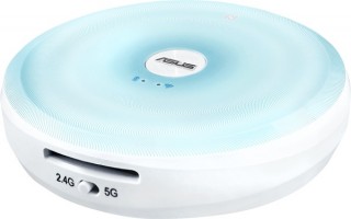 ASUS、スマホで接続できるカードリーダー搭載ワイヤレスストレージを発売