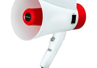 発話内容を外国語に翻訳して再生できるパナソニックの「メガホンヤク」が成田空港に本格導入