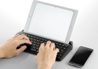 エレコム、タブレットを立てかけられるBluetoothキーボード発売