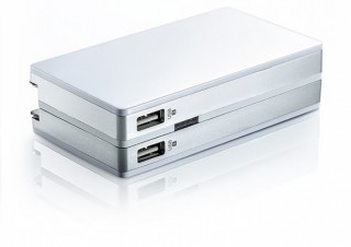 サンワ、「追っかけ充電機能」を搭載したACプラグ付きモバイルバッテリーを発売