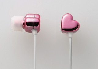 ハート型のキュートなヘッドホン3種類をラインナップ