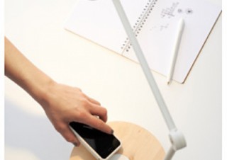 イケア、「iFデザインアワード2016」を受賞したワークランプなど11種類のワイヤレス充電器を発売