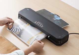 サンワダイレクト、A3サイズの加工にも対応する2種のラミネーターを発売