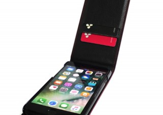 折りたたみケータイ風の縦開きiPhoneケース「RETRO FOLDER JACKET」