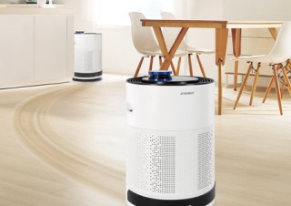 エコバックス、スマホと連携できるロボット空気清浄機「ATMOBOT 650」を発売