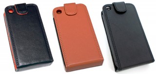 開閉しやすい合皮のiPhoneケース