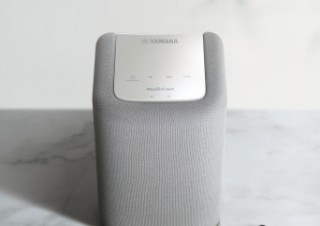 ヤマハ、MusicCast対応のワイヤレススピーカー「WX-010」にホワイト色を追加