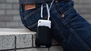 モバイル機器を収納できるキャリングケース