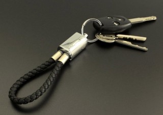 上海問屋、キーホルダー式のLightningケーブルとmicroUSBケーブルを発売