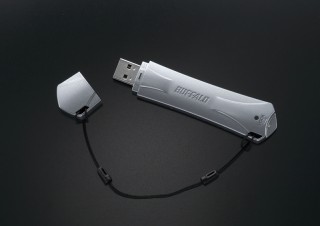 読み込み速度38MB/秒を実現したUSBメモリ