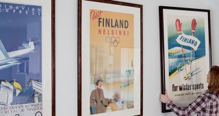 フィンランドの独立100周年を記念してビンテージ旅行ポスターを集めた展覧会が開催
