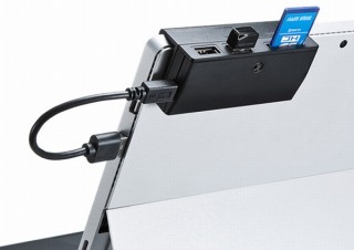 サンワサプライ、タブレットに直接取り付けられるハブとカードリーダー発売