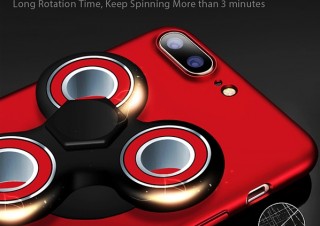 話題の回転おもちゃ「ハンドスピナー」を装着したiPhoneケースが続々登場