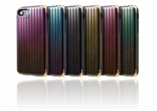 坂本ラヂヲ、偏光樹脂の採用により光の当たる角度で色が変わるiPhoneケースを発売