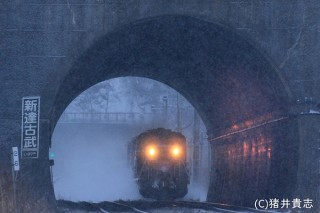 キヤノンギャラリーの鉄道写真展特集“鉄ナツ”の一環として開催される猪井貴志氏の写真展「鉄景漁師」