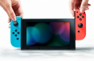 任天堂、人気の「ニンテンドースイッチ」について出荷量を増やすと約束。これまでの品薄については謝罪