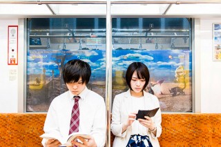 スクエニの「FFXII」が銀座線と丸ノ内線で電車ジャックの広告を展開