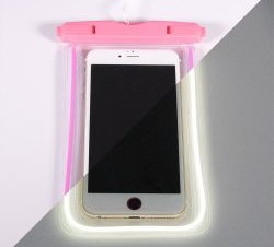 オウルテックより暗闇で光る蓄光素材を使用した防水スマホケース「OWL-WPCSP11」を発売