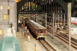 “或る列車”をはじめ九州で活躍する列車を模型やデザイン画などで紹介する「鉄たび展」