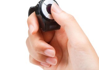 サンワ、指に装着して親指で操作する指輪型のマウス「MA-RING-WW」を発売